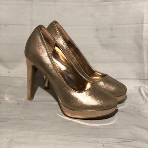 Rampage rose gold platform heel size 6